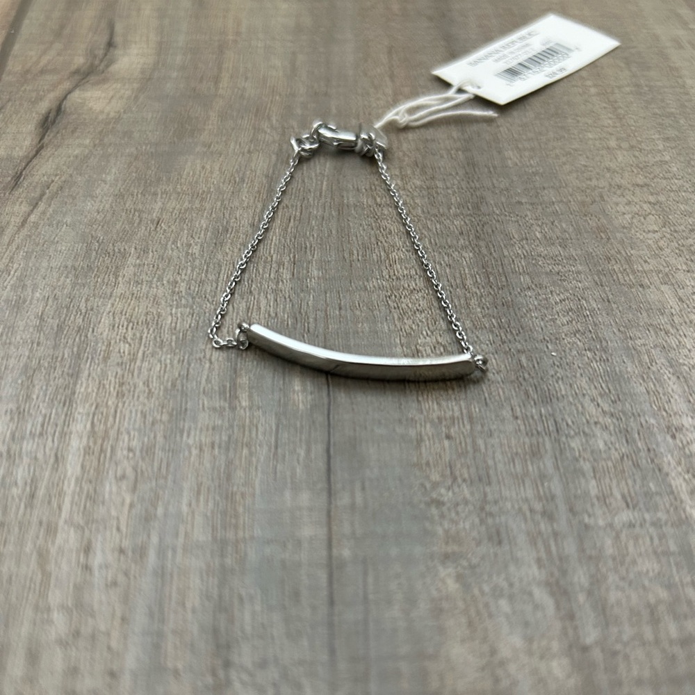 NWT Women’s Banana Republic Silver Bar Bracelet